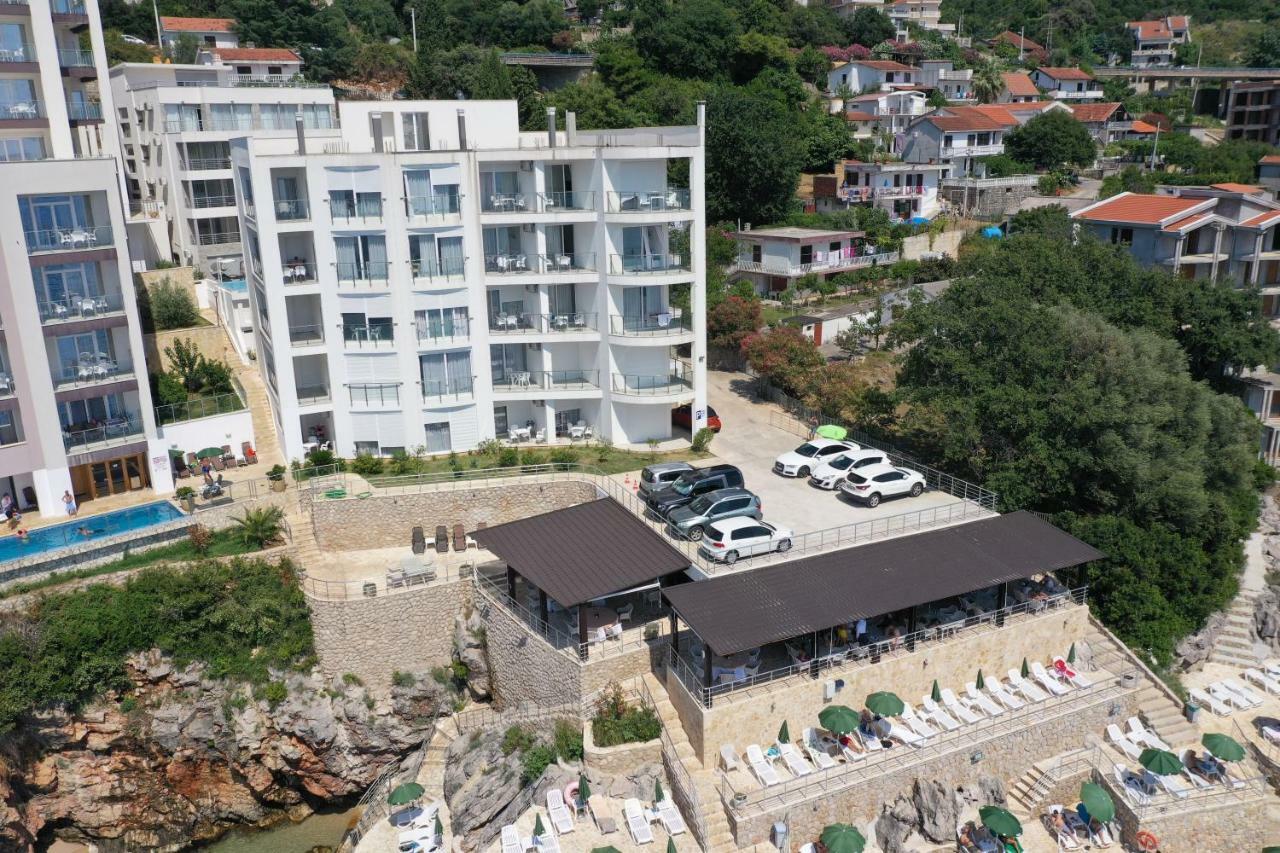 First Line Of The Sea 1 Apartman Dobra Voda Kültér fotó