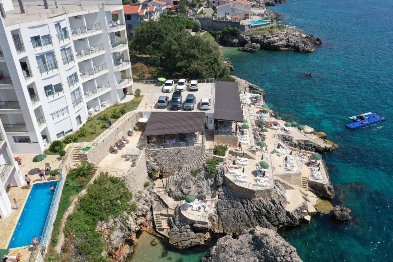 First Line Of The Sea 1 Apartman Dobra Voda Kültér fotó